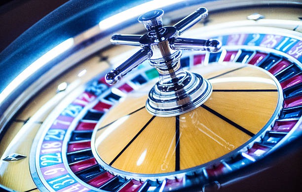hwgslot live casino table with HD video stream on mobile phone